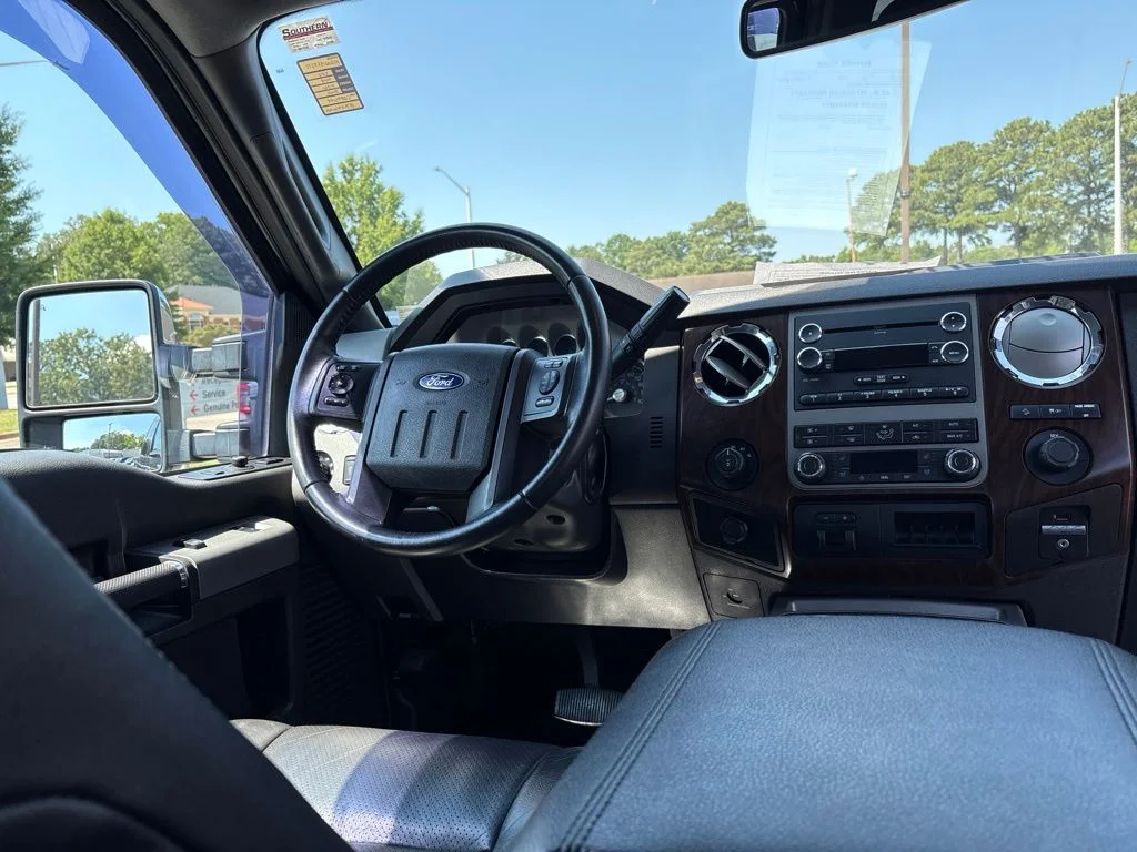 Used 2012 Black Ford Lariat image 9