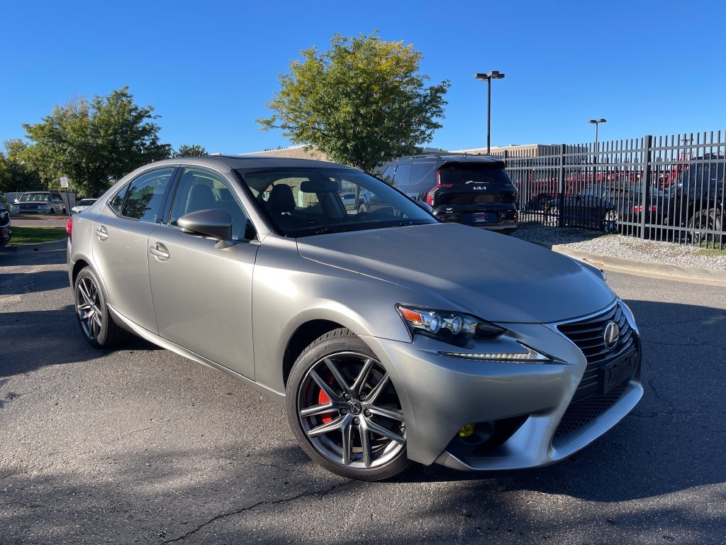 Used 2016 Silver Lexus 300 image 1