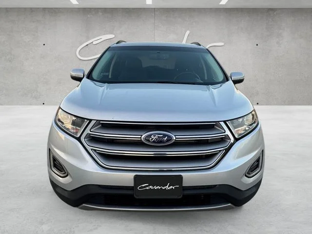 Used 2016 Silver Ford SEL image 18