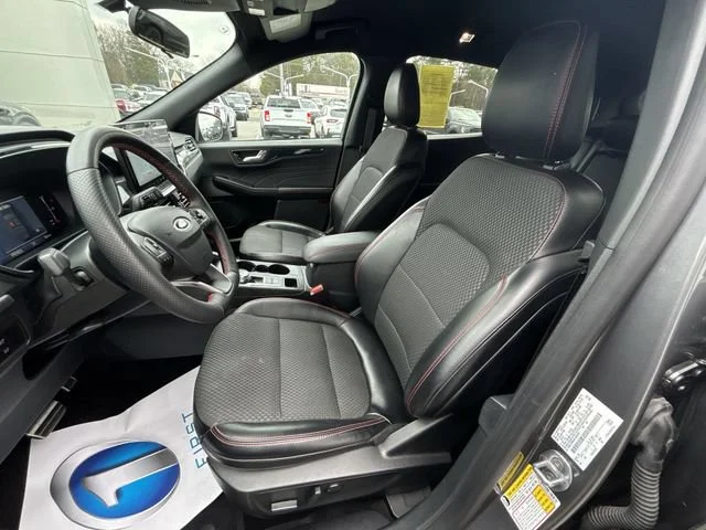 Used 2023 Gray Ford ST-Line image 13