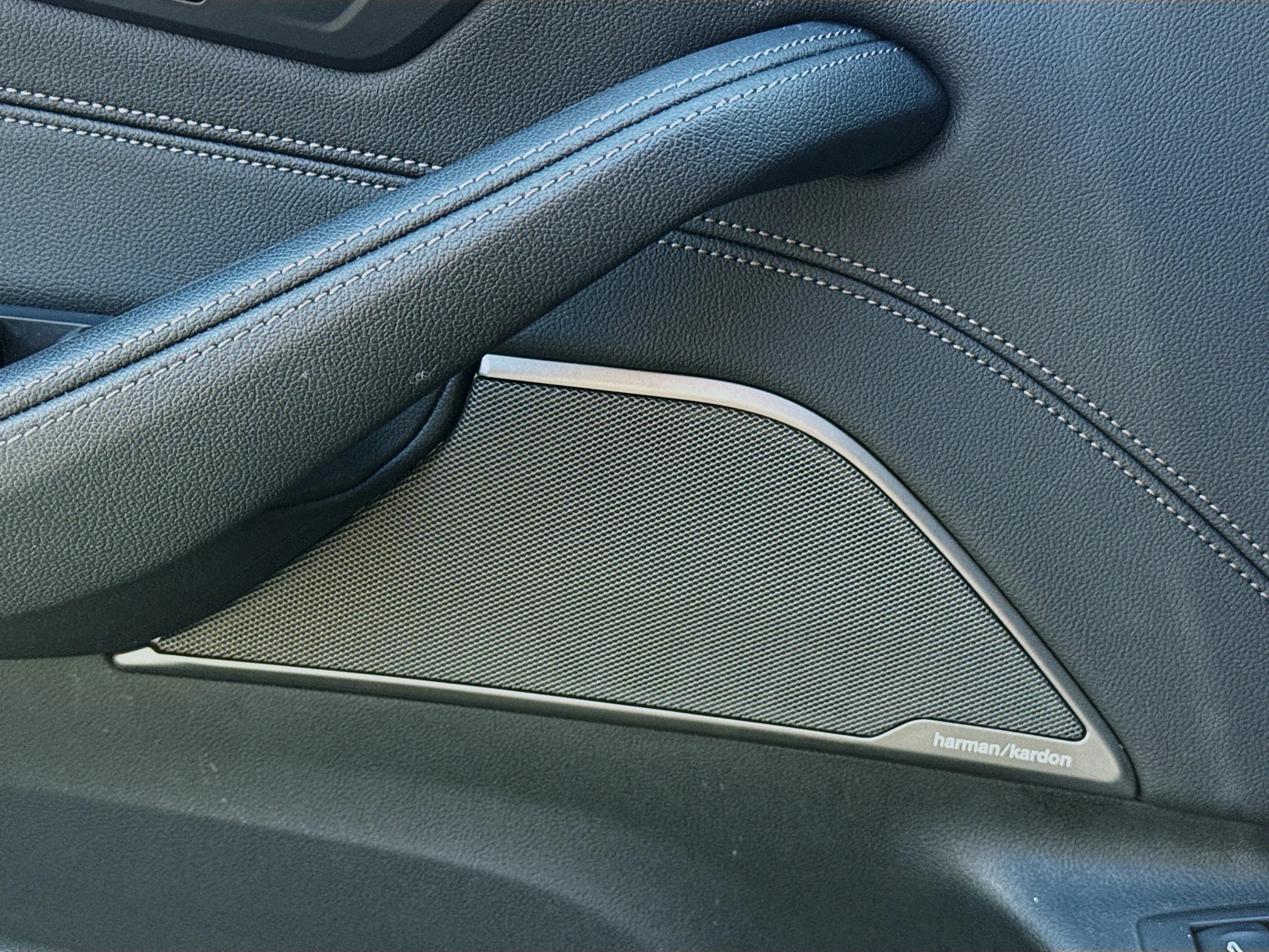 Used 2023 Black Sapphire Metallic BMW 530i image 23