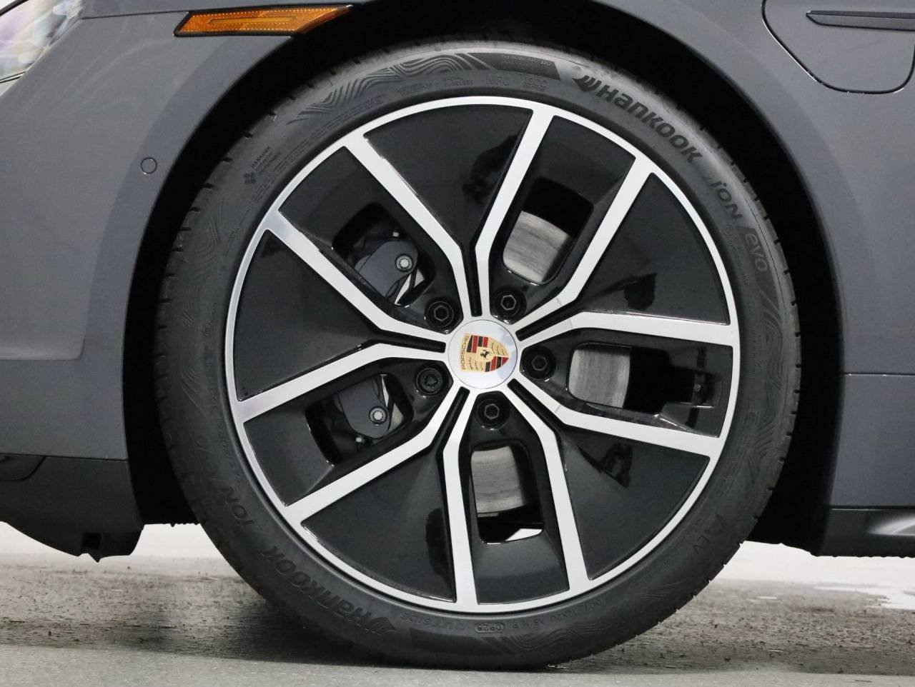 New 2026 Slate Grey Neo Porsche 4 Black Edition image 38
