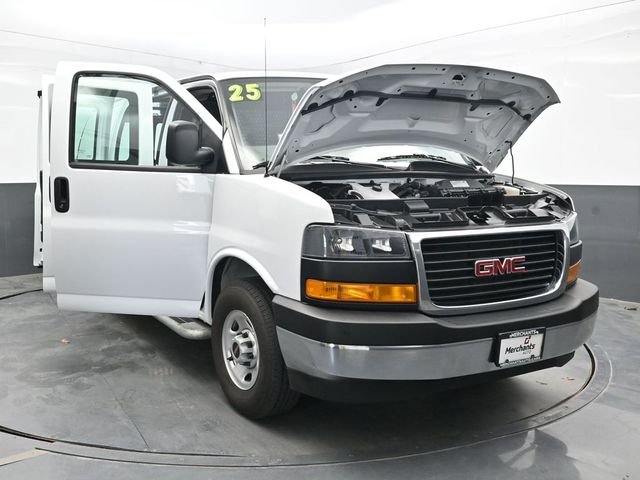 Used 2025 White GMC Work Van image 39