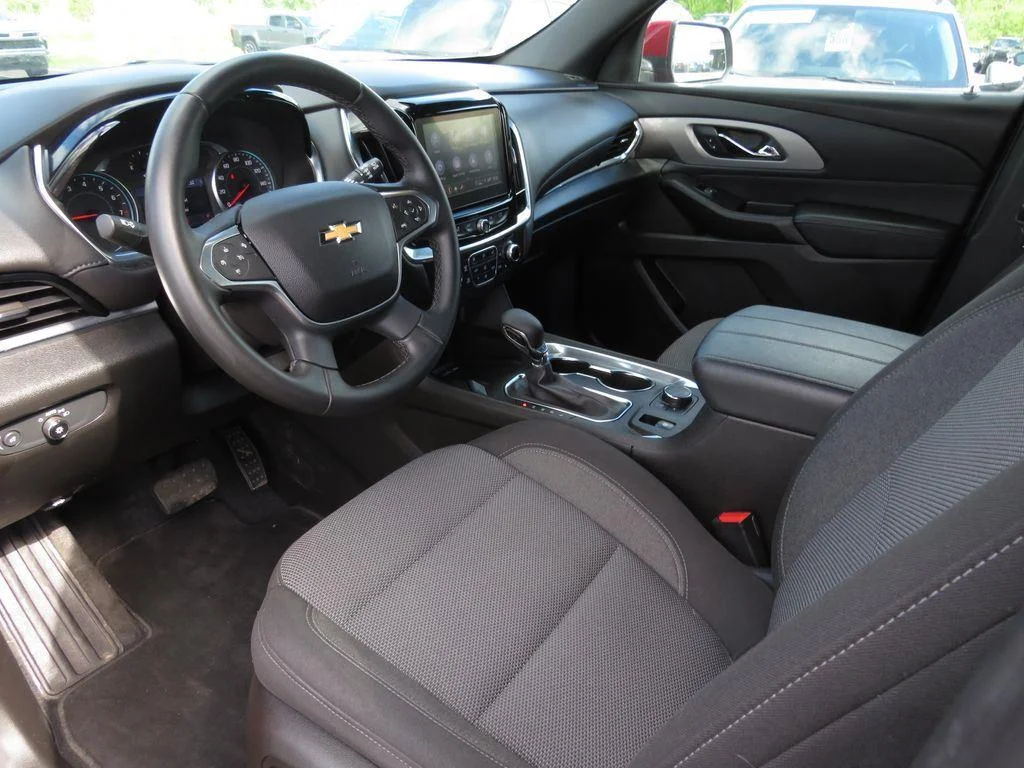 Used 2023 Radiant Red Chevrolet LT image 22