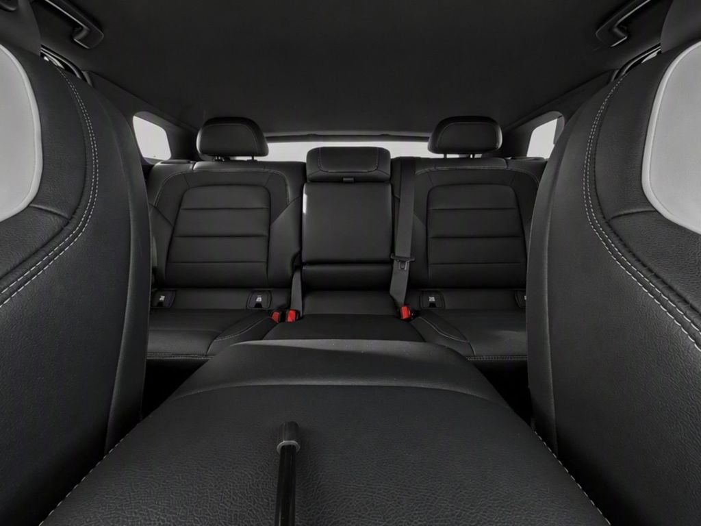 Used 2024 Summit White Chevrolet LT image 26