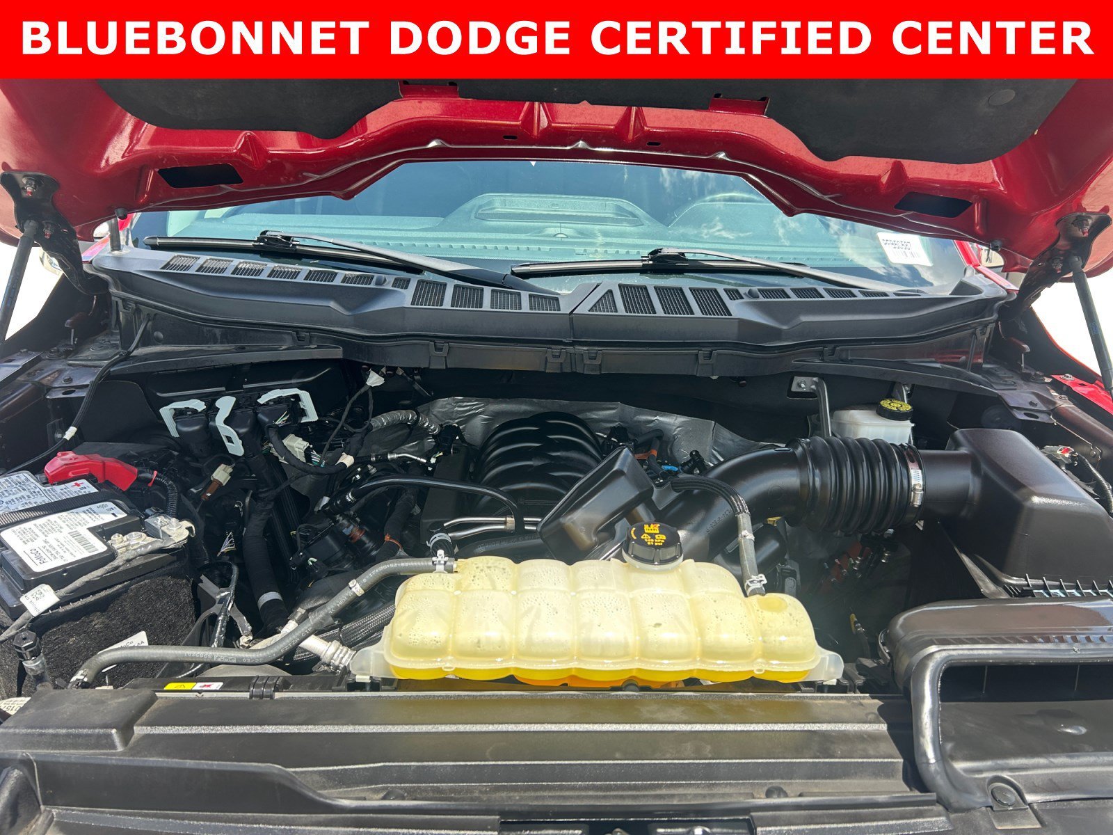 Used 2023 Rapid Red Metallic Tinted Clearcoat Ford LARIAT image 21
