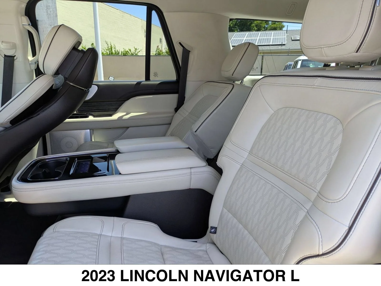 Used 2023 White Lincoln Black Label image 23