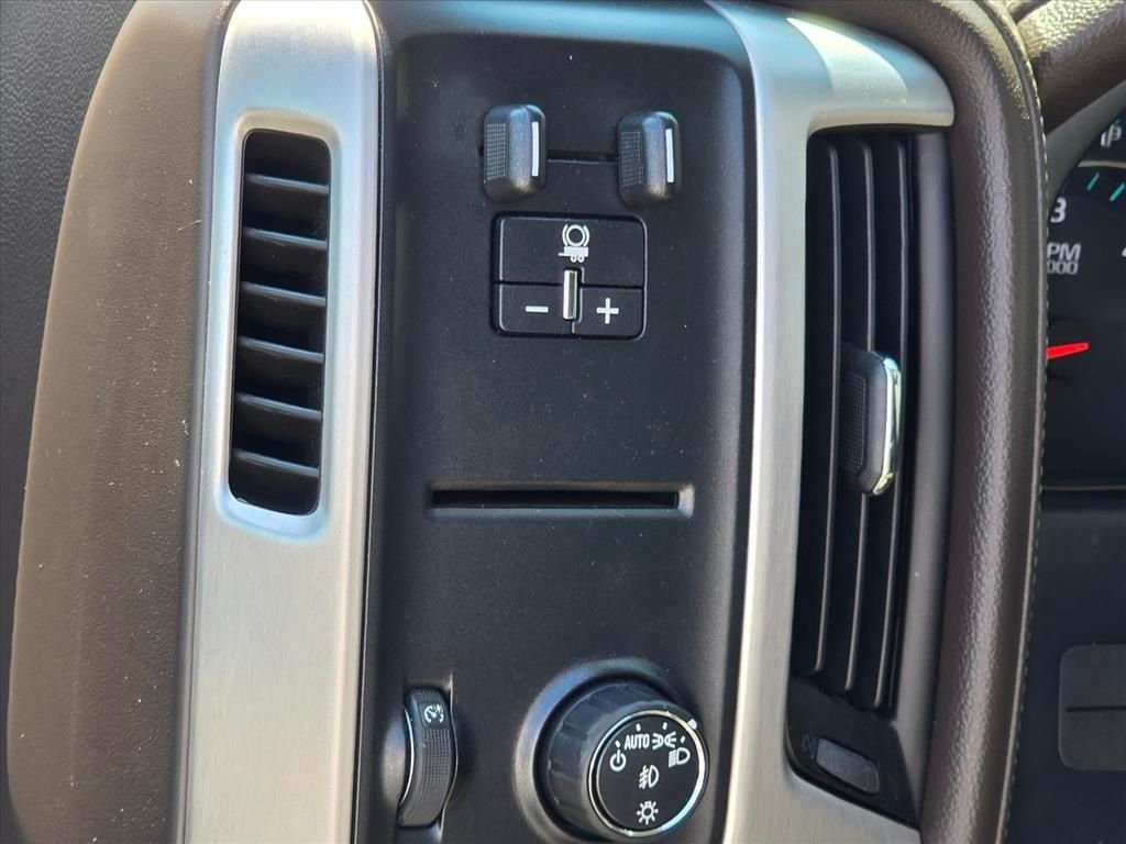 Used 2017 Gray GMC SLT image 8