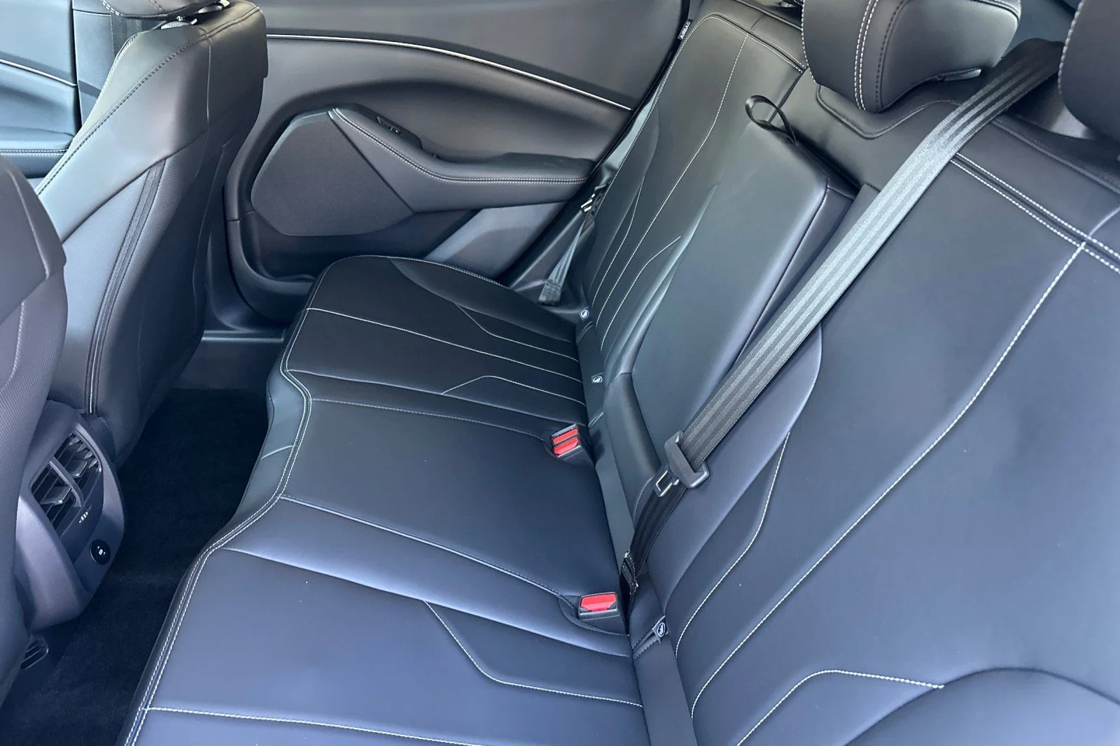 New 2026 Glacier Gray Metallic Tri-coat Ford Select image 11