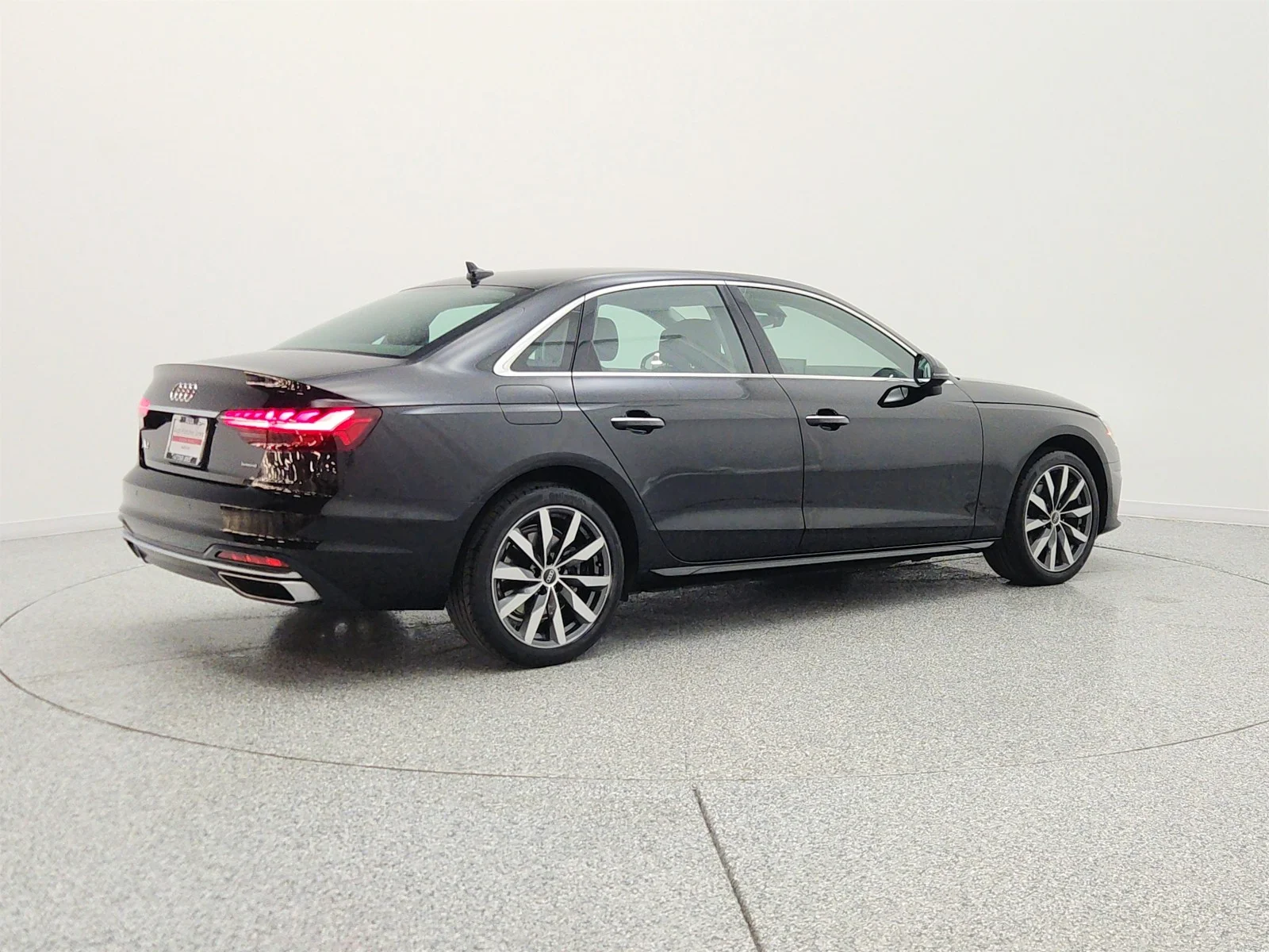 Used 2023 Mythos Black Metallic Audi Premium 40 TFSI quattro image 5