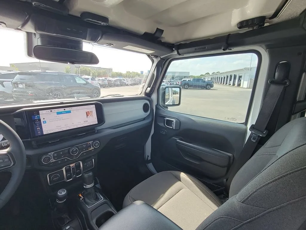 Used 2024 White Jeep 4-Door Sport S 4x4 image 11