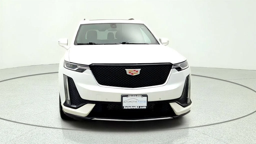 Used 2024 Crystal White Tricoat Cadillac AWD 4dr Sport w/ Six-Person Seating image 2