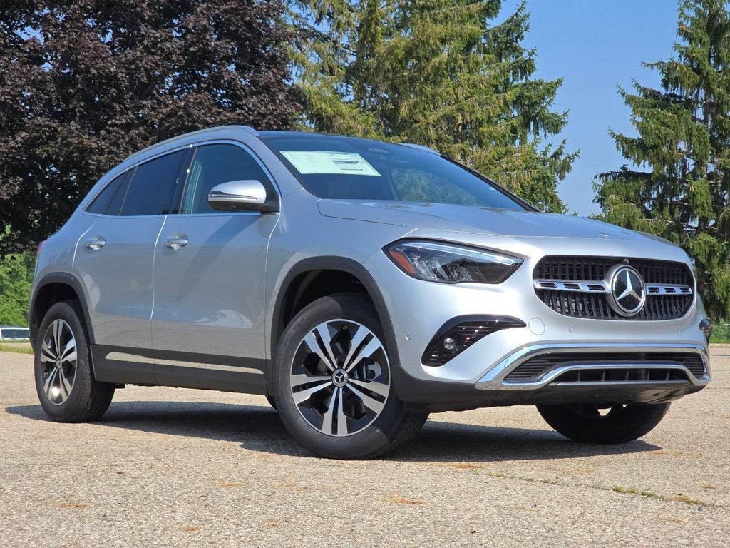 New 2026 Cirrus Silver Metallic Mercedes-Benz GLA 250 image 1
