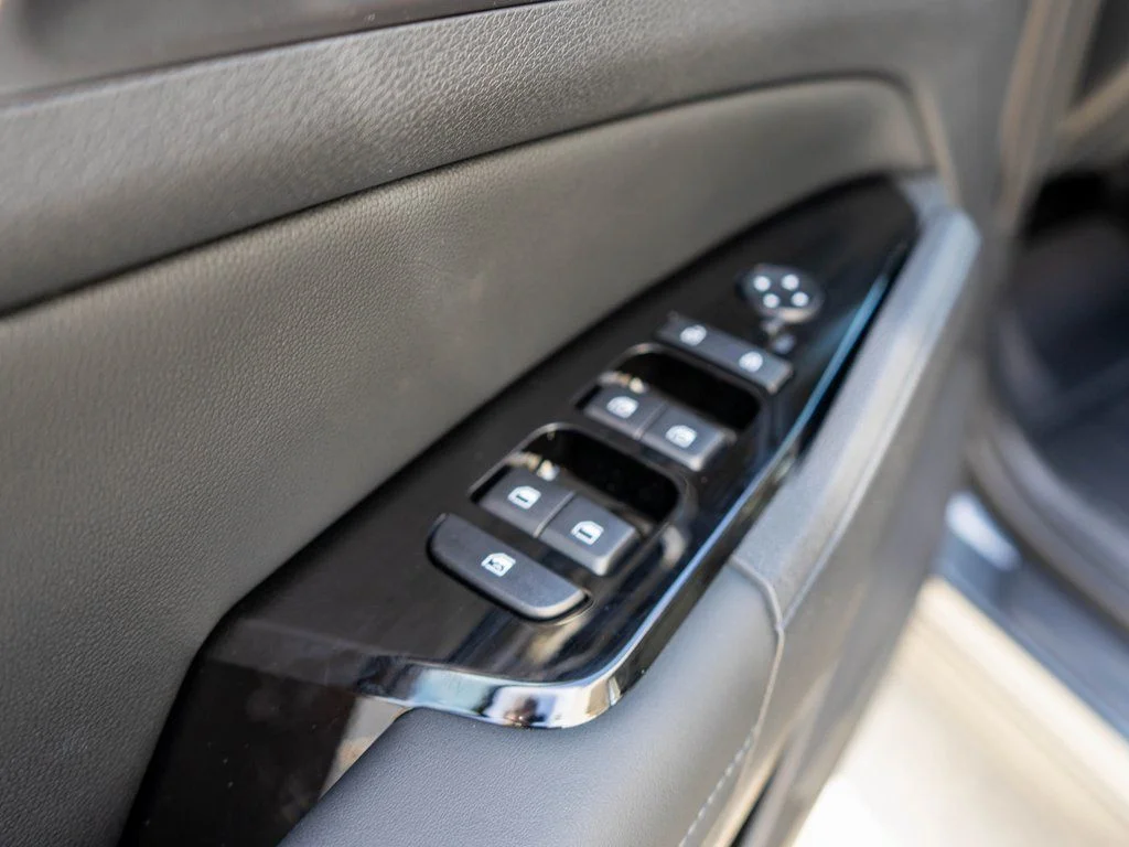 2025 Kia Sportage EX Hybrid - Photo 16