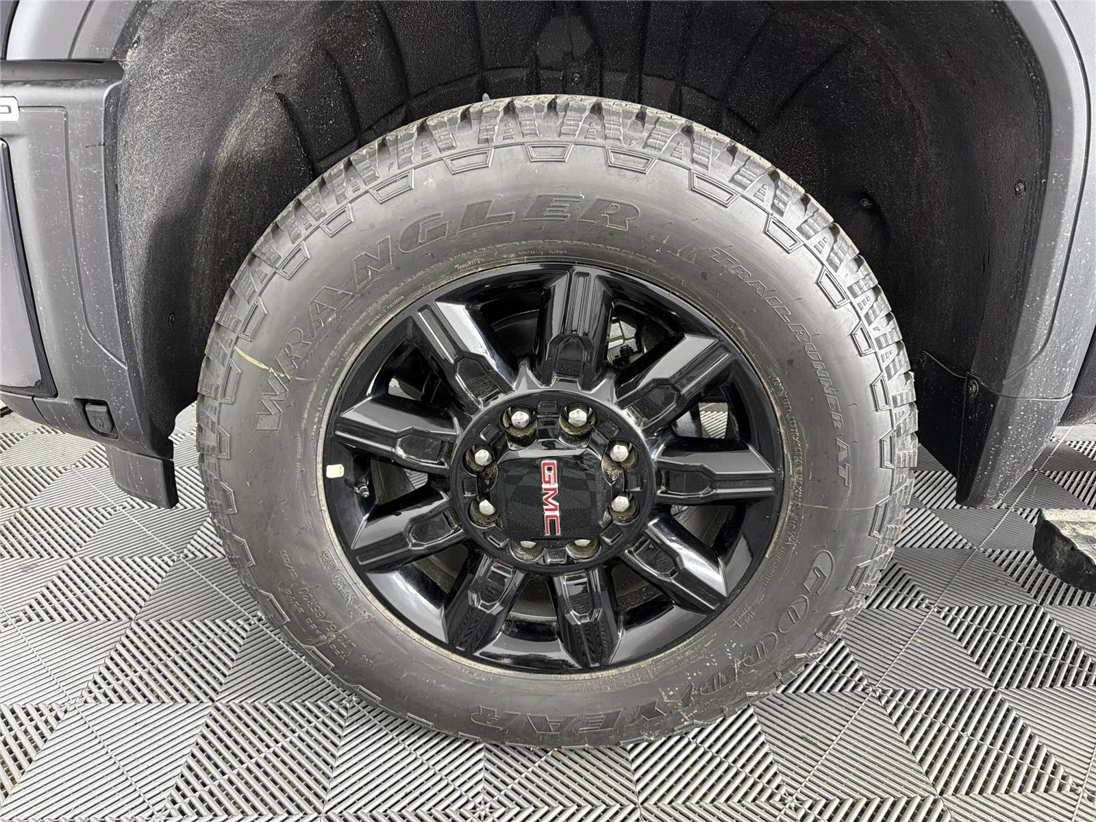 New 2026 Titanium Rush Metallic GMC AT4 image 8
