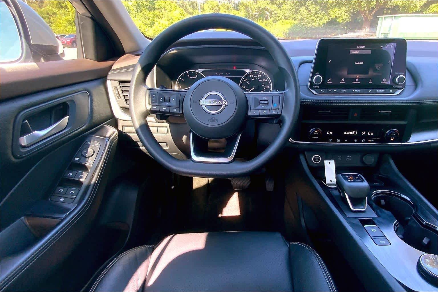 Used 2023 Brilliant Silver Metallic Nissan SV image 6