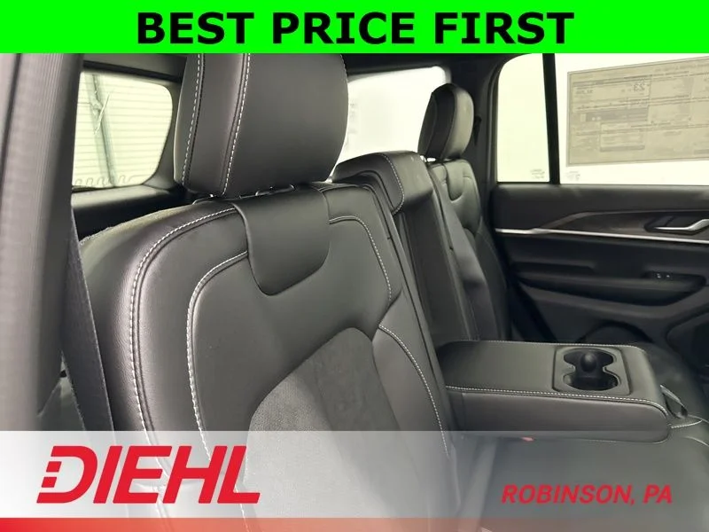 New 2026 Silver Zynith Exterior Paint Jeep Laredo image 12