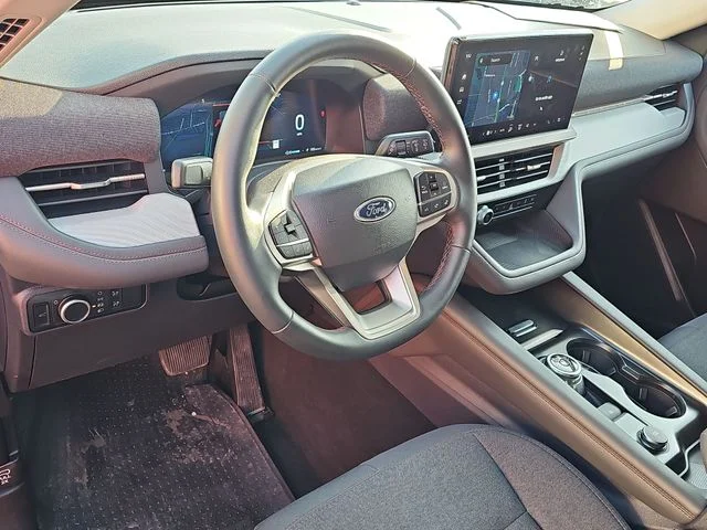 Used 2025 Black Ford Active image 11