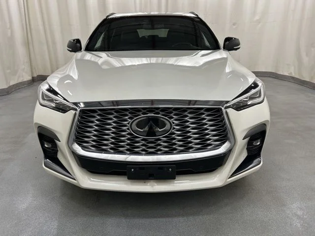 Used 2023 White INFINITI ESSENTIAL image 14