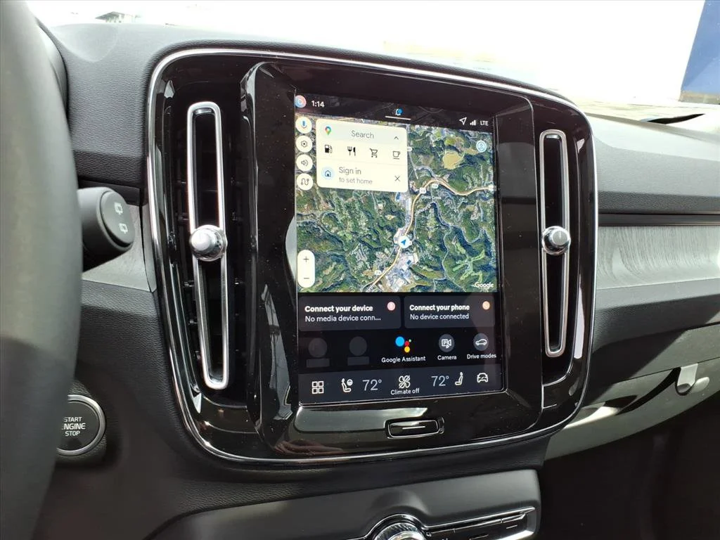 2026 Volvo XC40 Plus - Photo 19