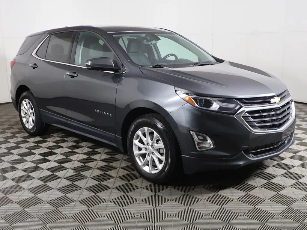 Used 2018 Chevrolet Equinox LT with VIN 2GNAXJEV6J6208183 for sale in Parma, OH