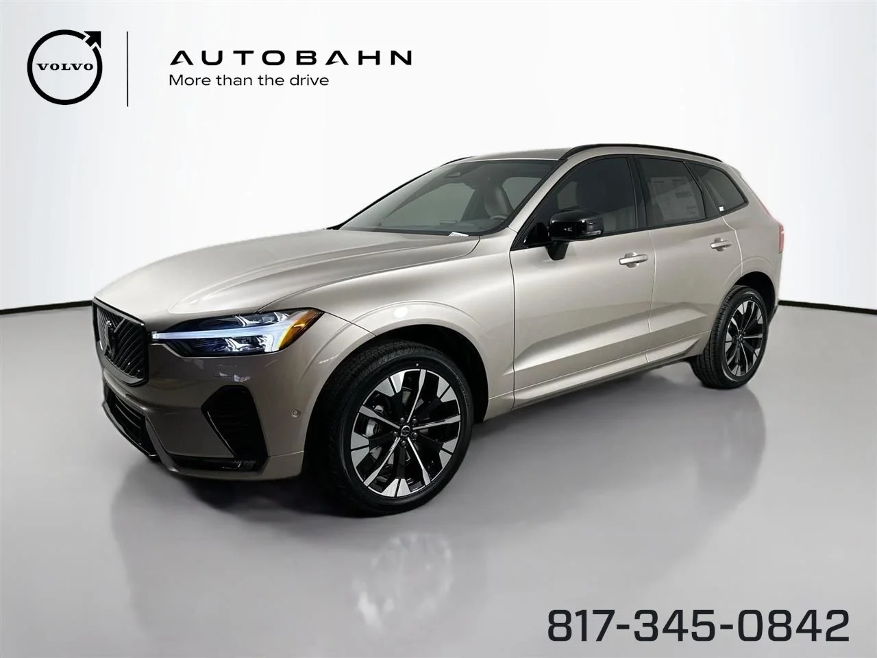 2026 Volvo XC60 B5 Plus Dark AWD's photo