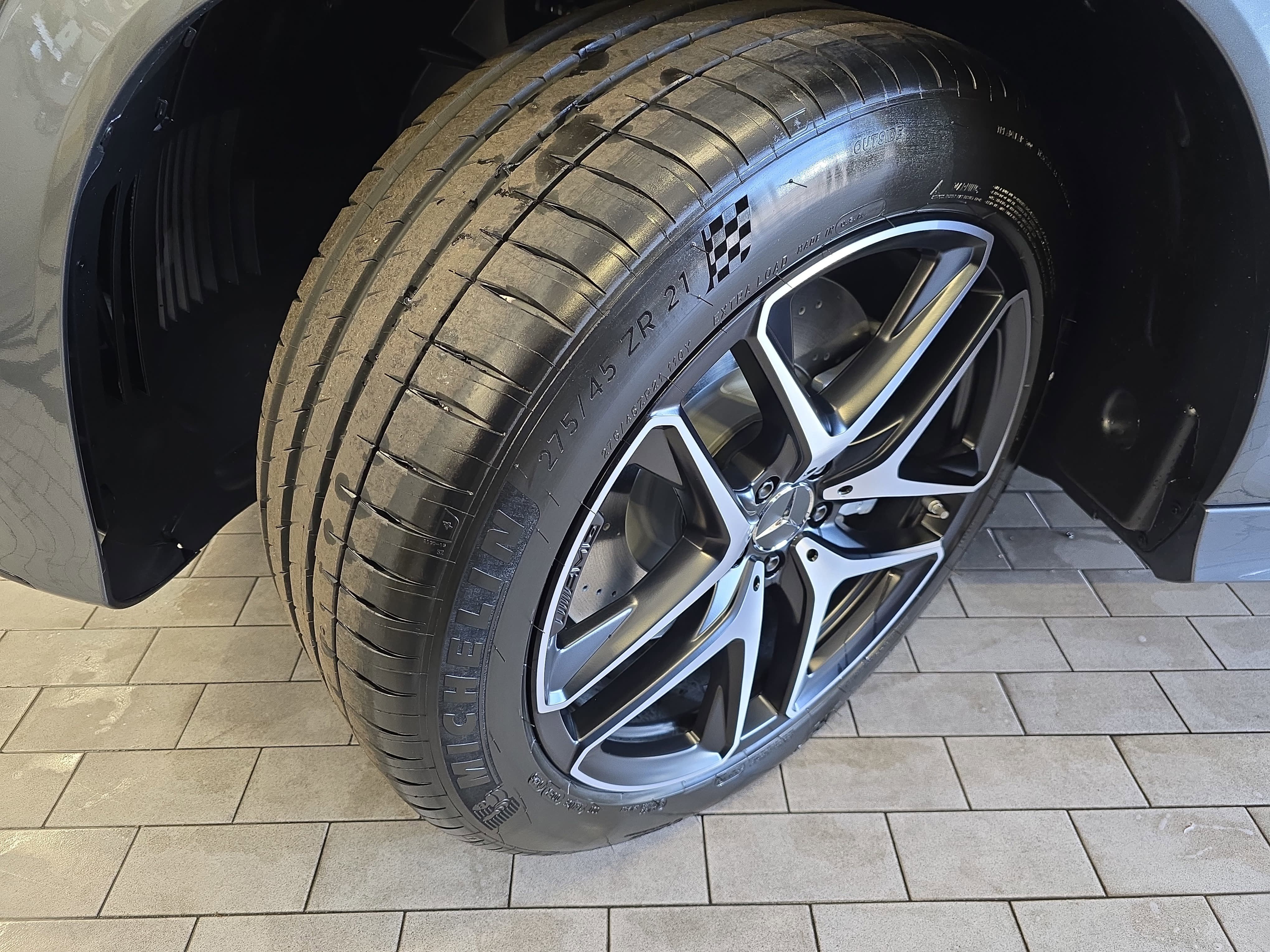 New 2026 Selenite Grey Metallic Mercedes-Benz AMG® GLE 53 4MATIC+ SUV image 35