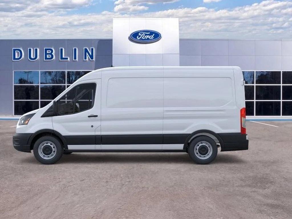New 2026 Oxford White Ford Base image 3