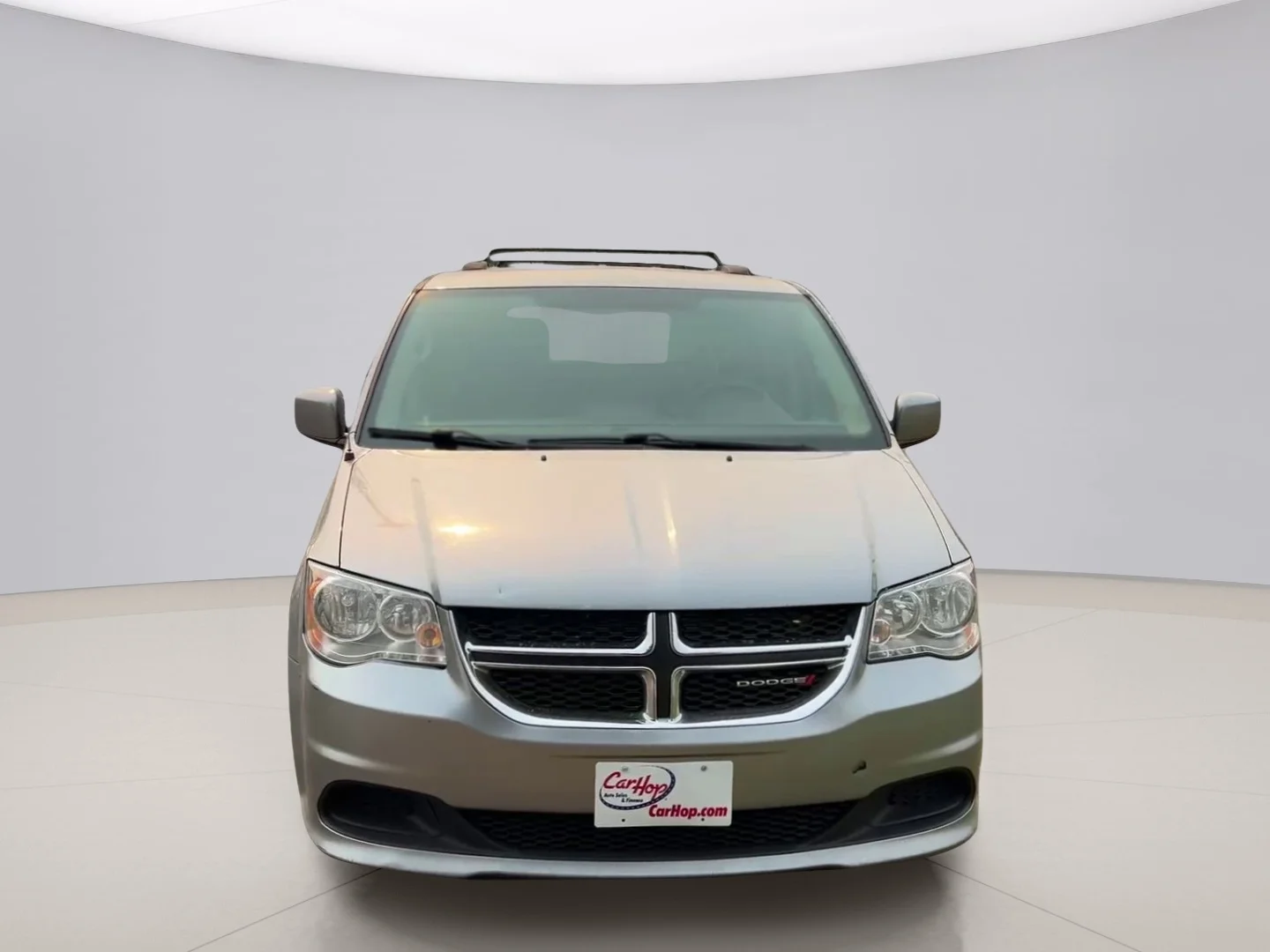 Used 2016 Silver Dodge SXT image 8