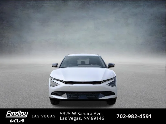 New 2026 White Kia Wind image 2