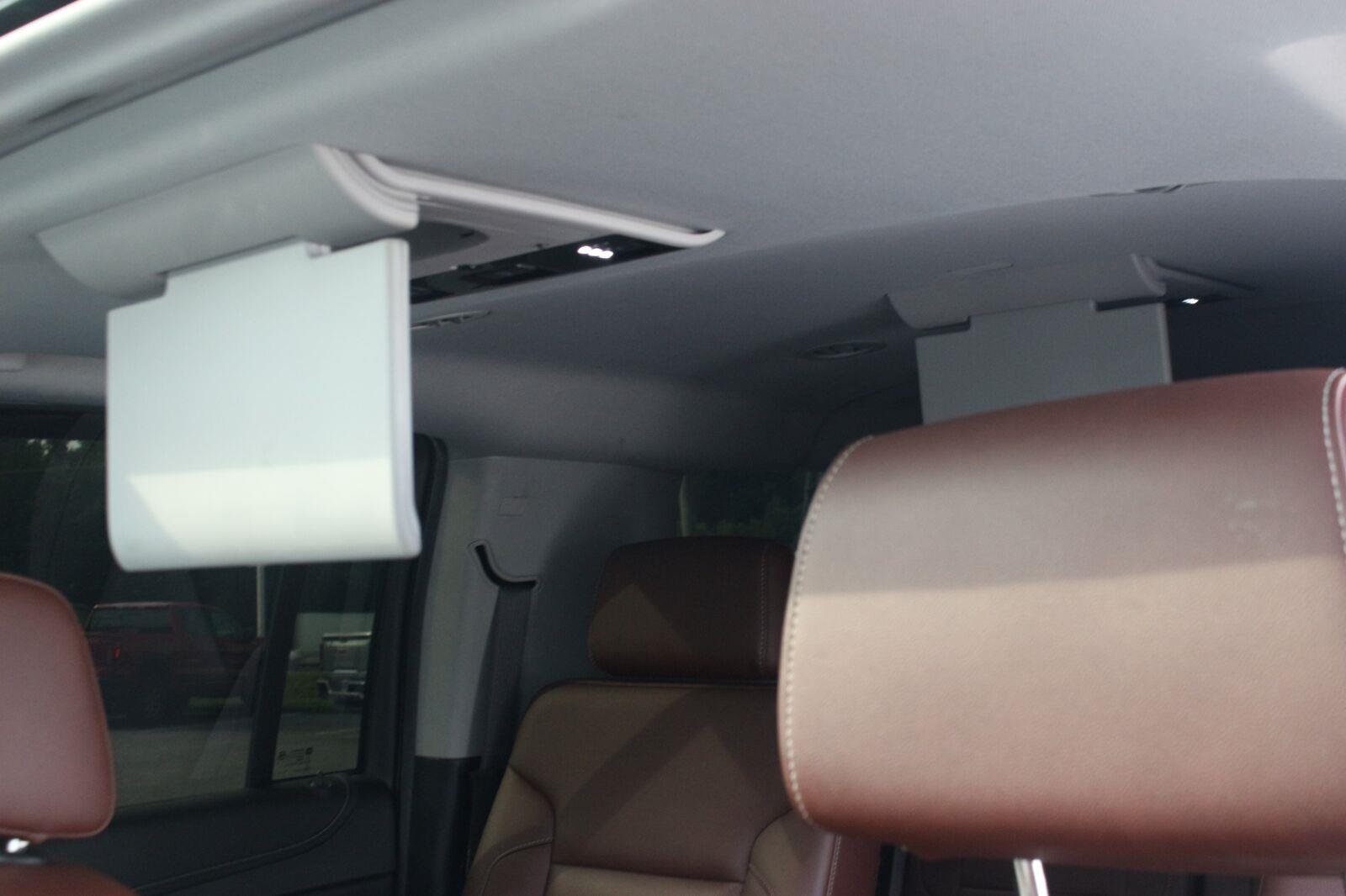 Used 2020 BLACK Chevrolet Premier image 34