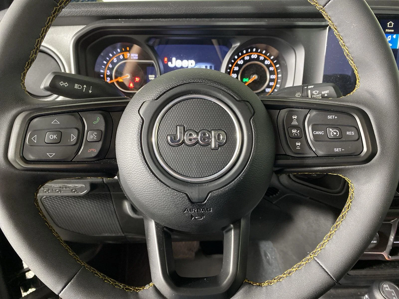 Used 2024 Black Clearcoat Jeep Sport S image 15