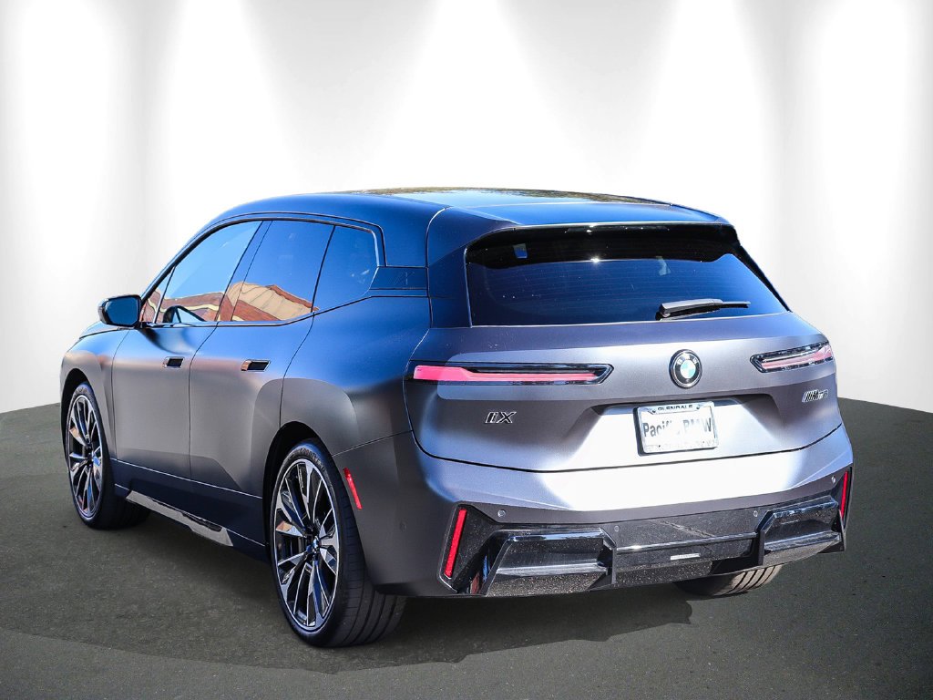 2026 BMW iX photo 4