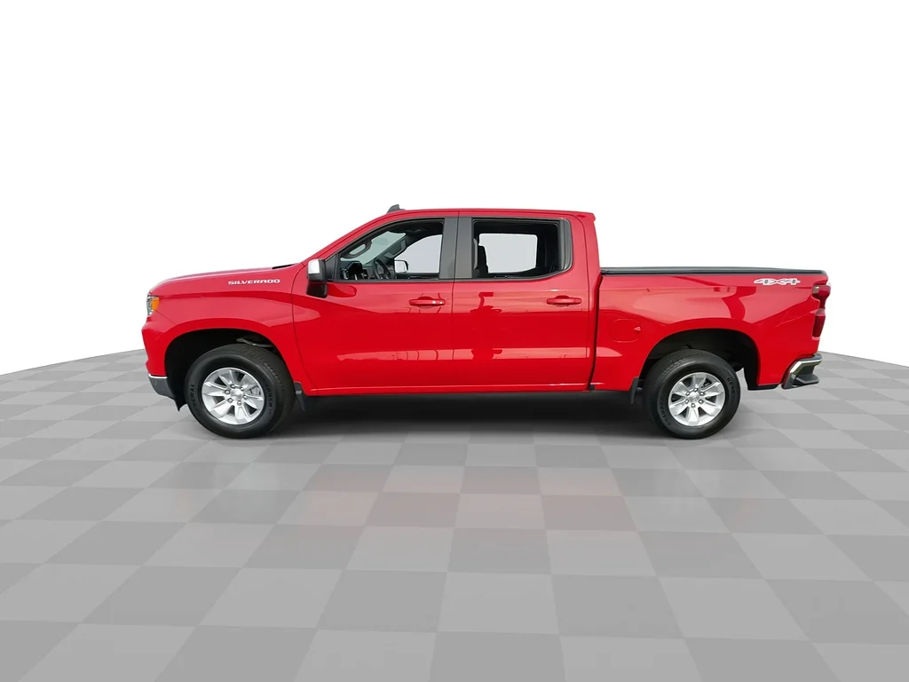 Used 2024 RED Chevrolet LT image 6