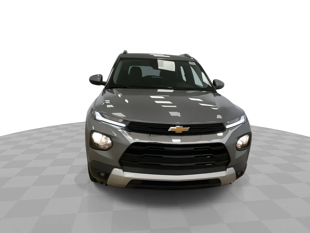 Used 2023 Sterling Gray Metallic Chevrolet LT image 4
