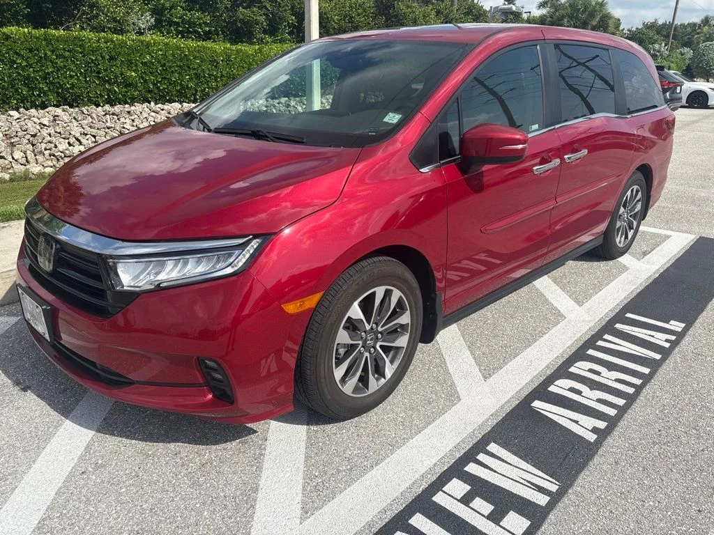 Certified Used 2023 Radiant Red Metallic II Honda EX-L image 1