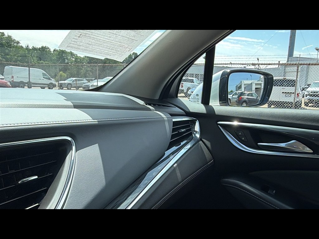 Used 2021 Includes Spectra Gray lower exterior accent color.) Buick Essence image 16