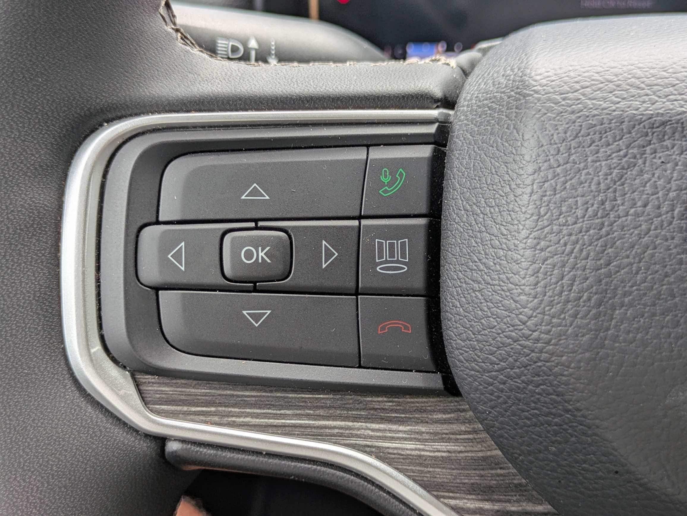 Used 2024  Jeep Series II image 23
