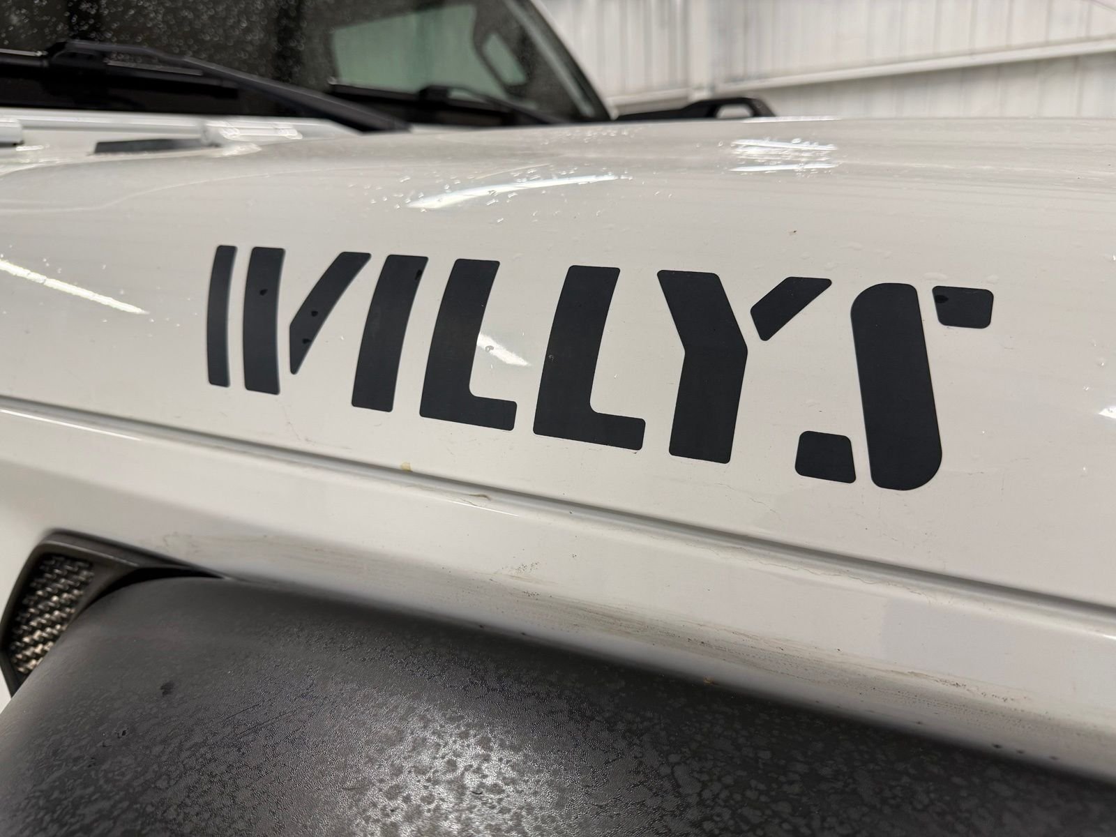 Used 2020 White Jeep Unlimited Willys image 6