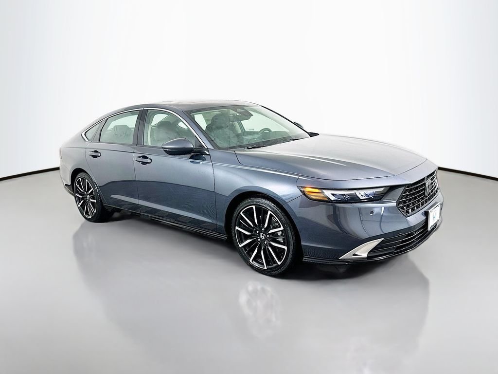 New 2026 Meteorite Gray Metallic Honda Touring Hybrid image 3