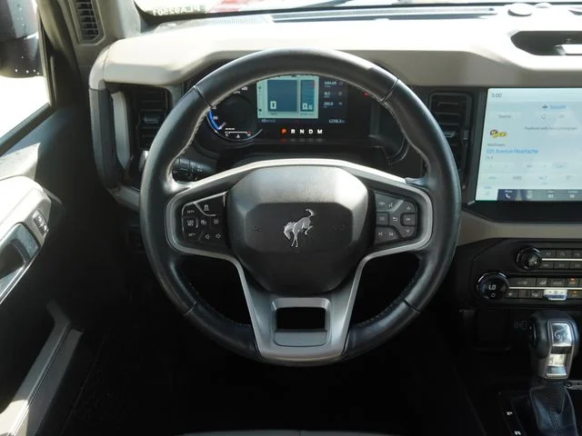 Used 2023 Red Ford Wildtrak image 16
