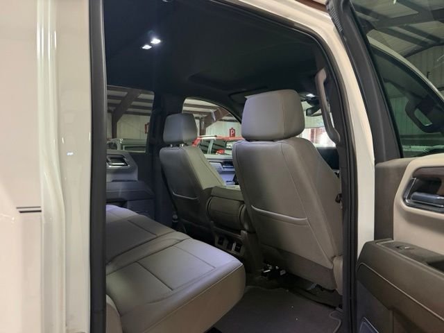 Used 2023 White GMC SLT image 12