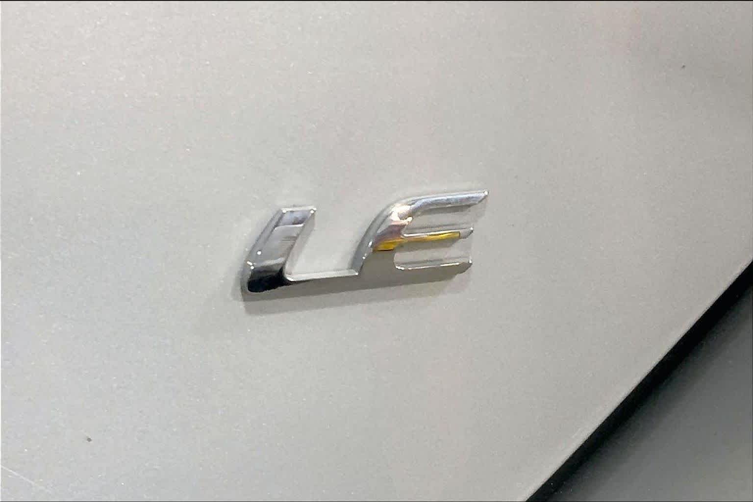 Used 2017 Classic Silver Metallic Toyota LE image 10