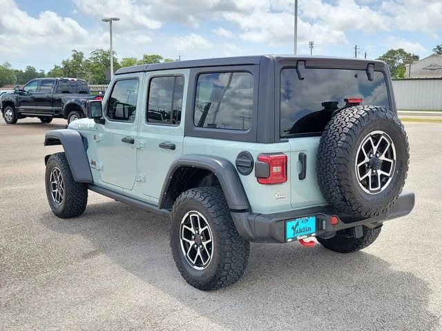 Used 2024 Gray Jeep Rubicon image 3
