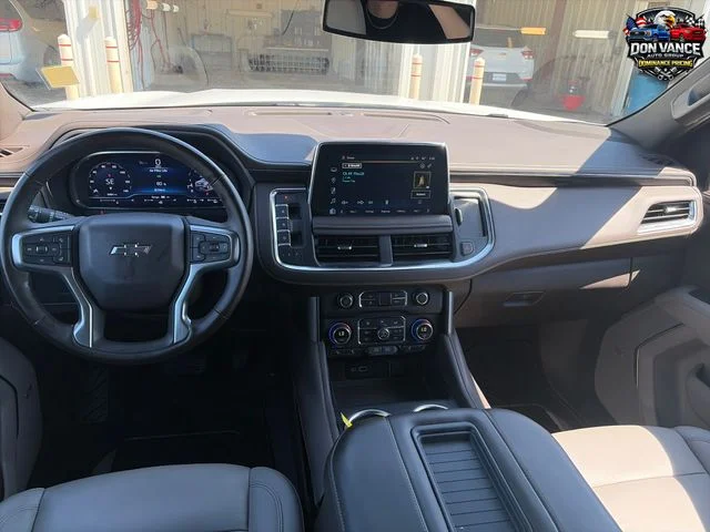 Used 2024 White Chevrolet Z71 image 12