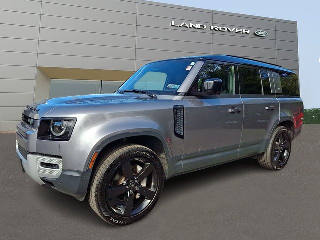 2023 Land Rover Defender 130 SE