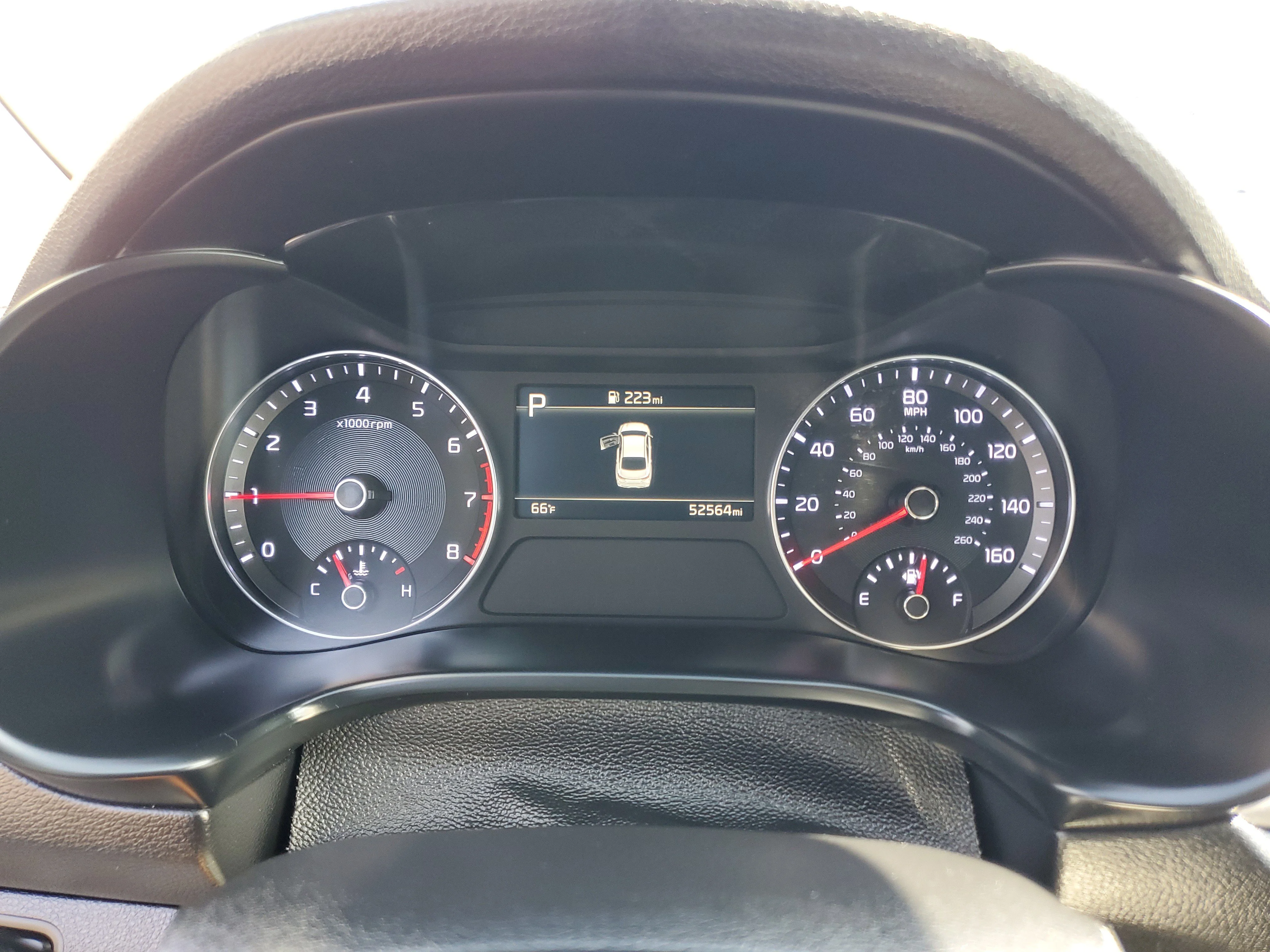 Certified Used 2024 White Kia LXS image 22