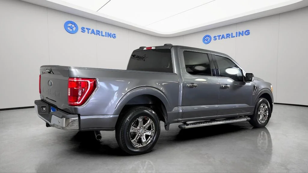 Used 2021 Gray Ford XLT image 9