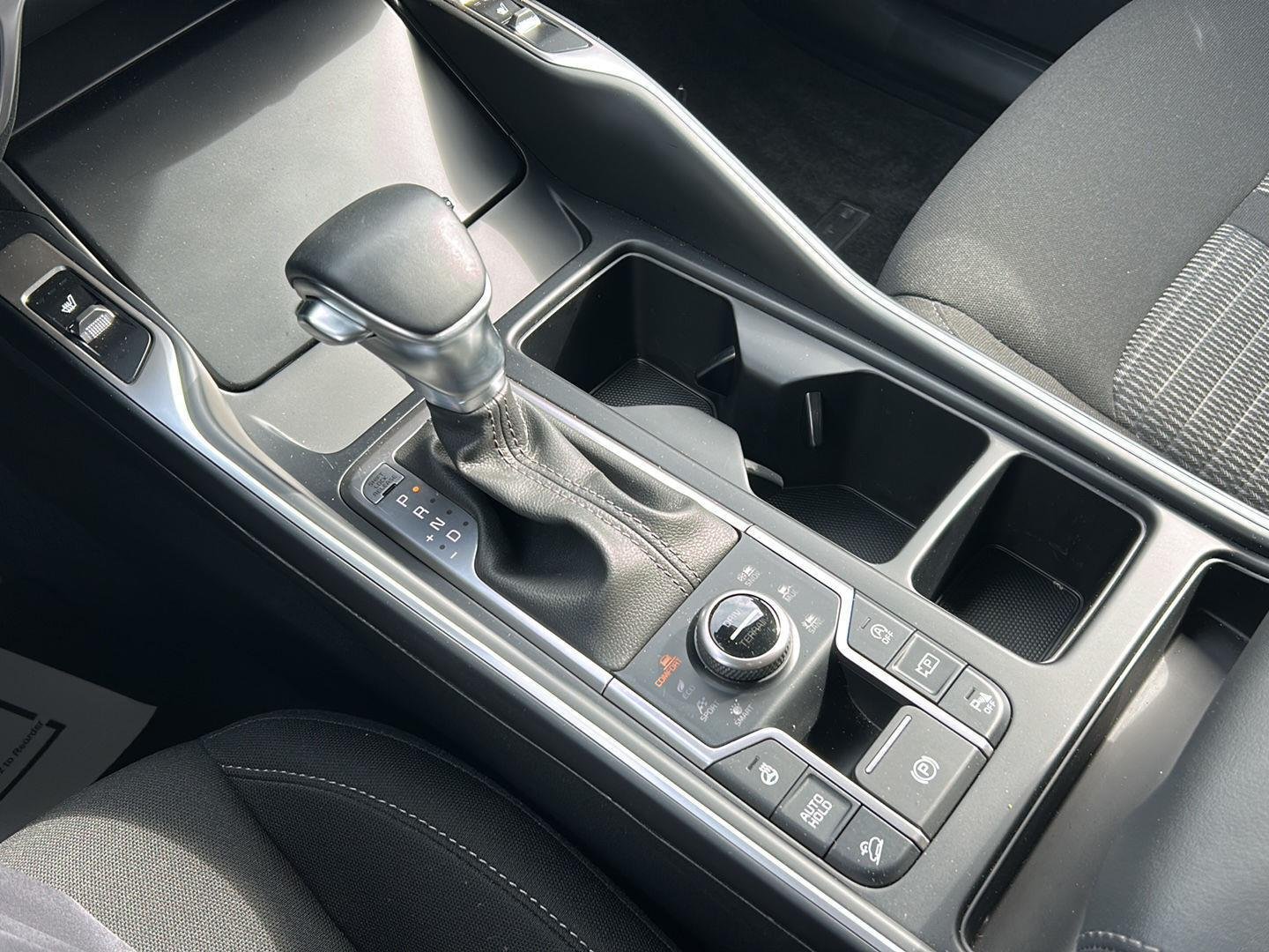 2023 Kia Sorento LX - Photo 11