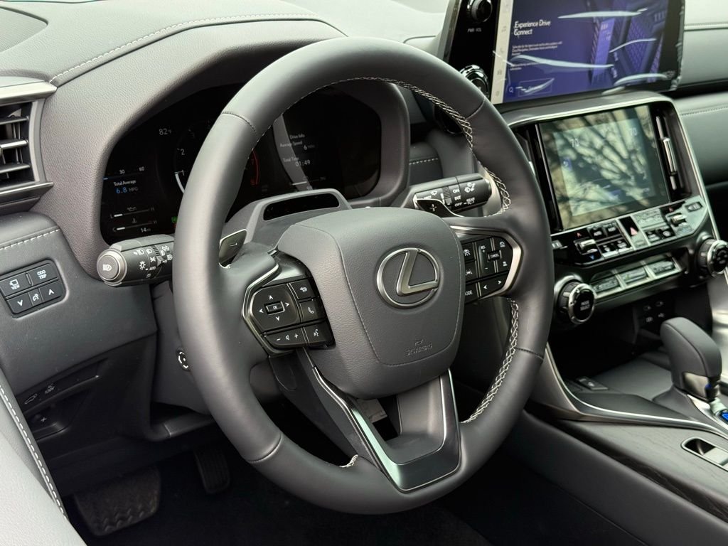 New 2026 Eminent White Pearl Lexus LX 700h OVERTRAIL image 15